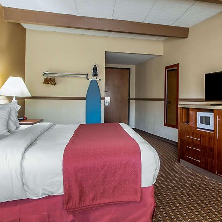 Quality Inn East Dubuque Zewnętrze zdjęcie