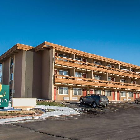 Quality Inn East Dubuque Zewnętrze zdjęcie