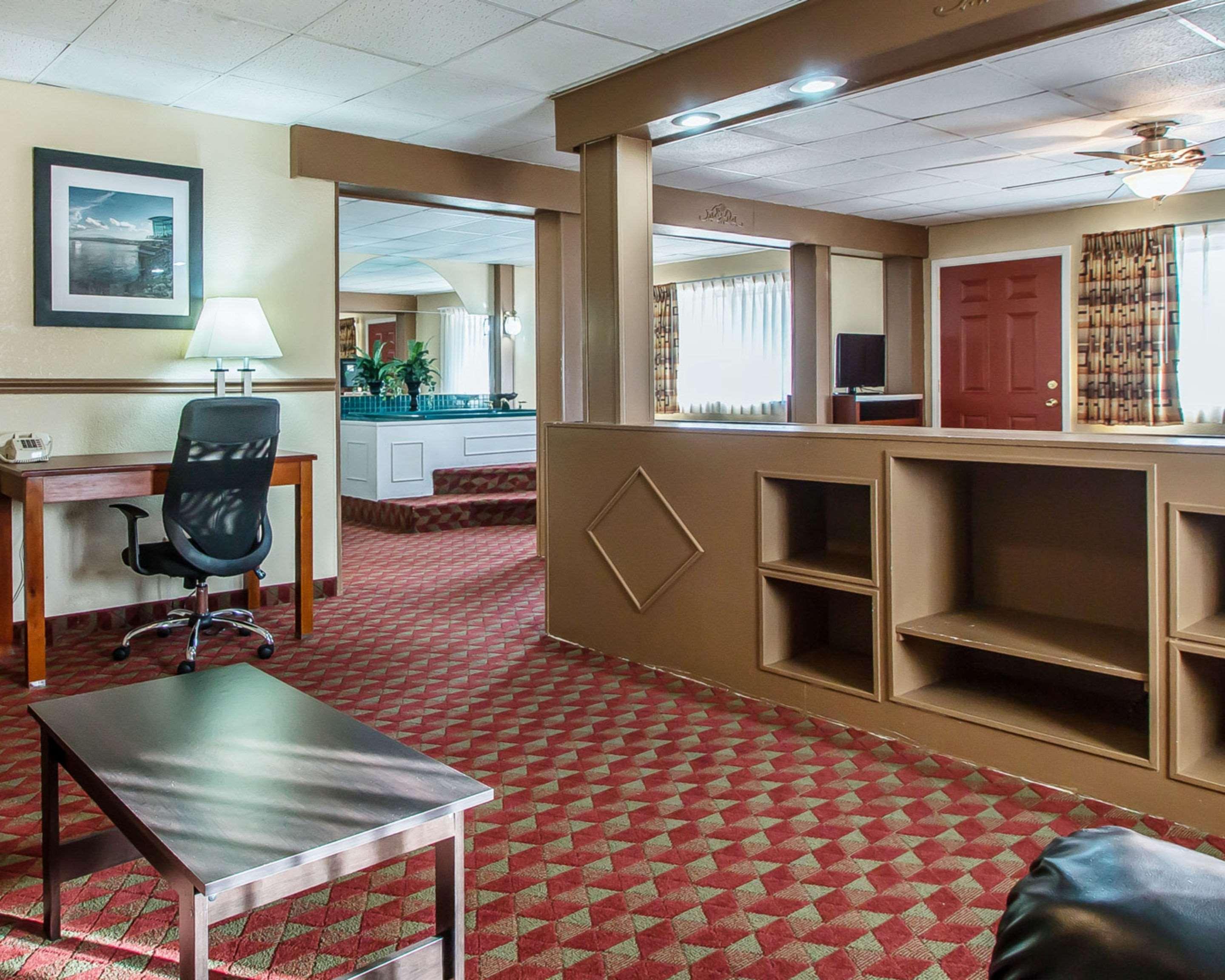 Quality Inn East Dubuque Zewnętrze zdjęcie