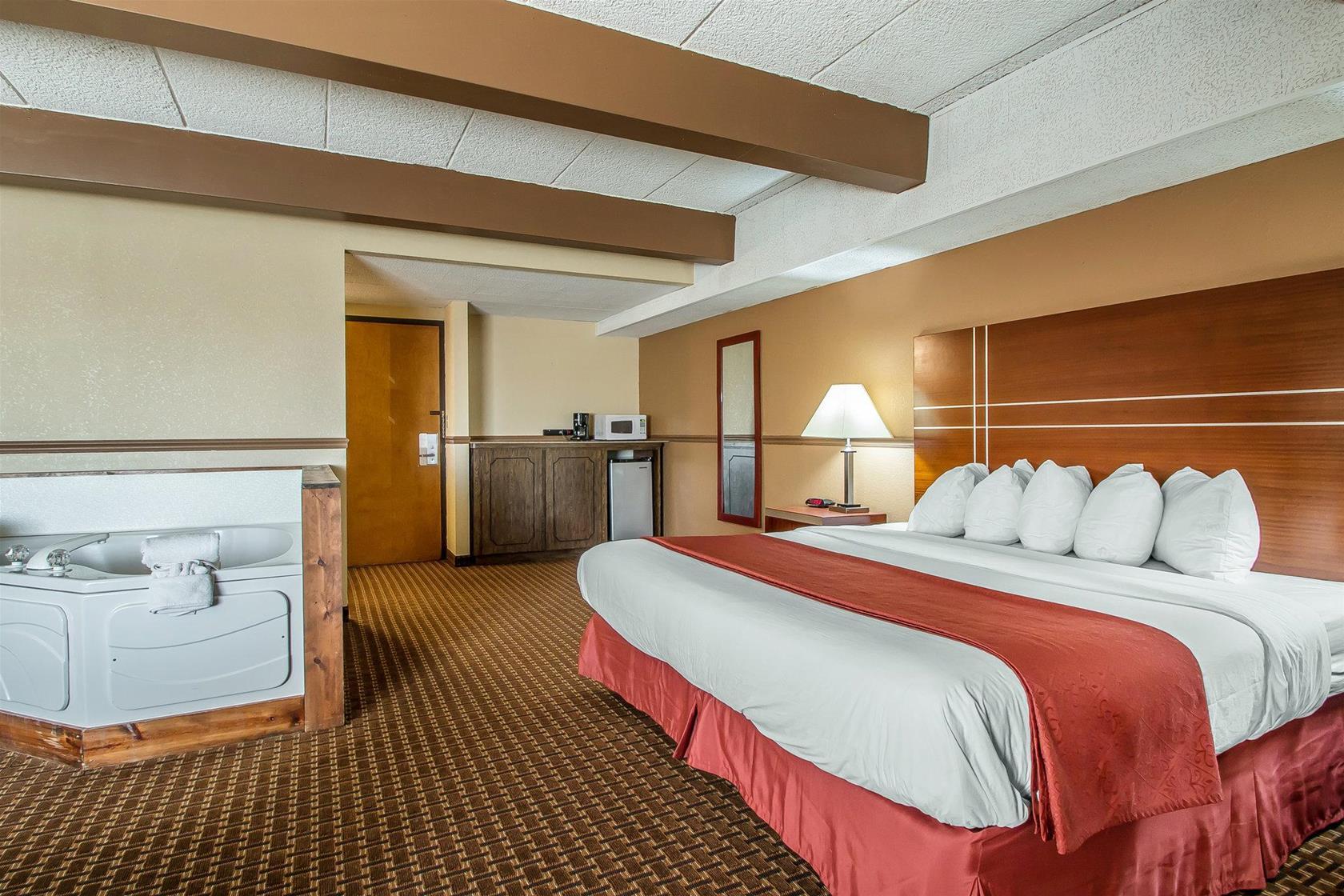 Quality Inn East Dubuque Zewnętrze zdjęcie