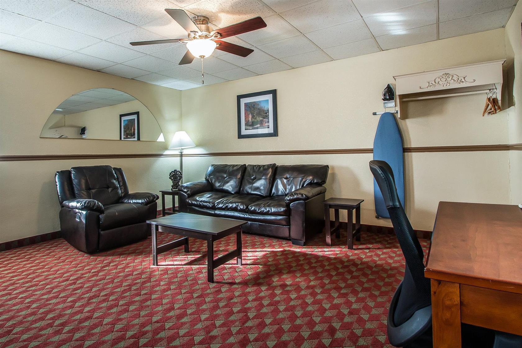 Quality Inn East Dubuque Zewnętrze zdjęcie