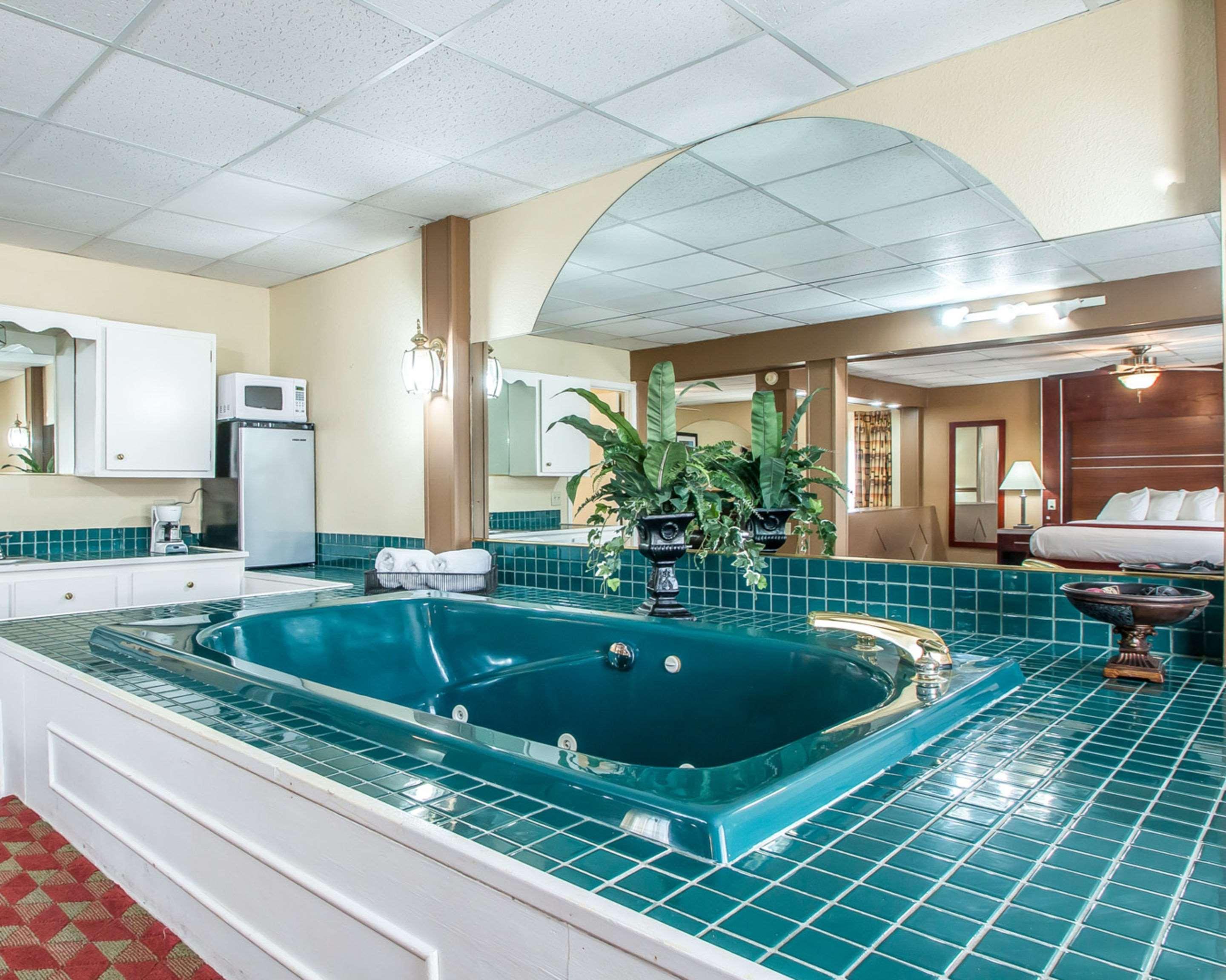 Quality Inn East Dubuque Zewnętrze zdjęcie
