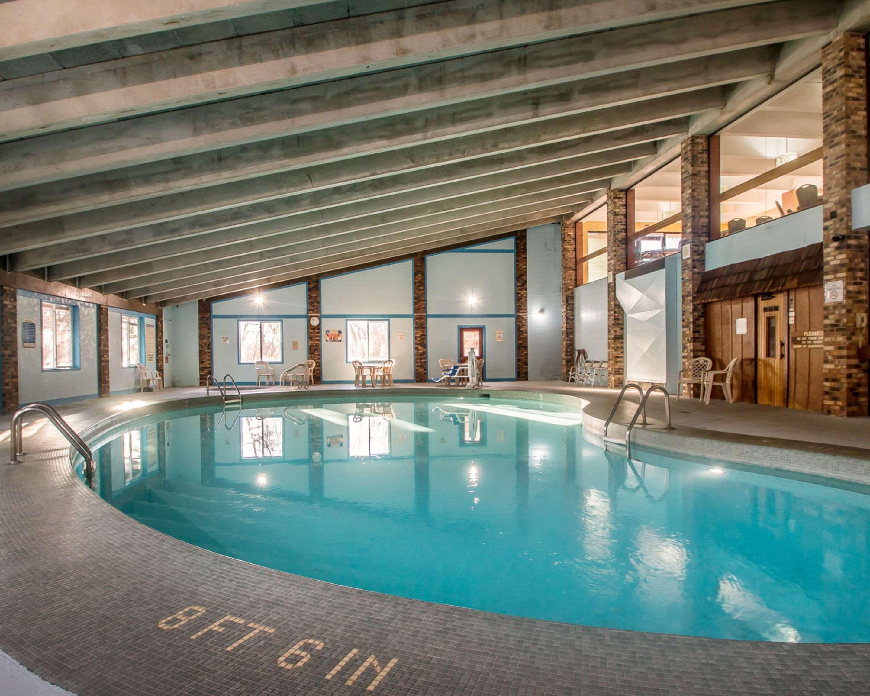 Quality Inn East Dubuque Zewnętrze zdjęcie