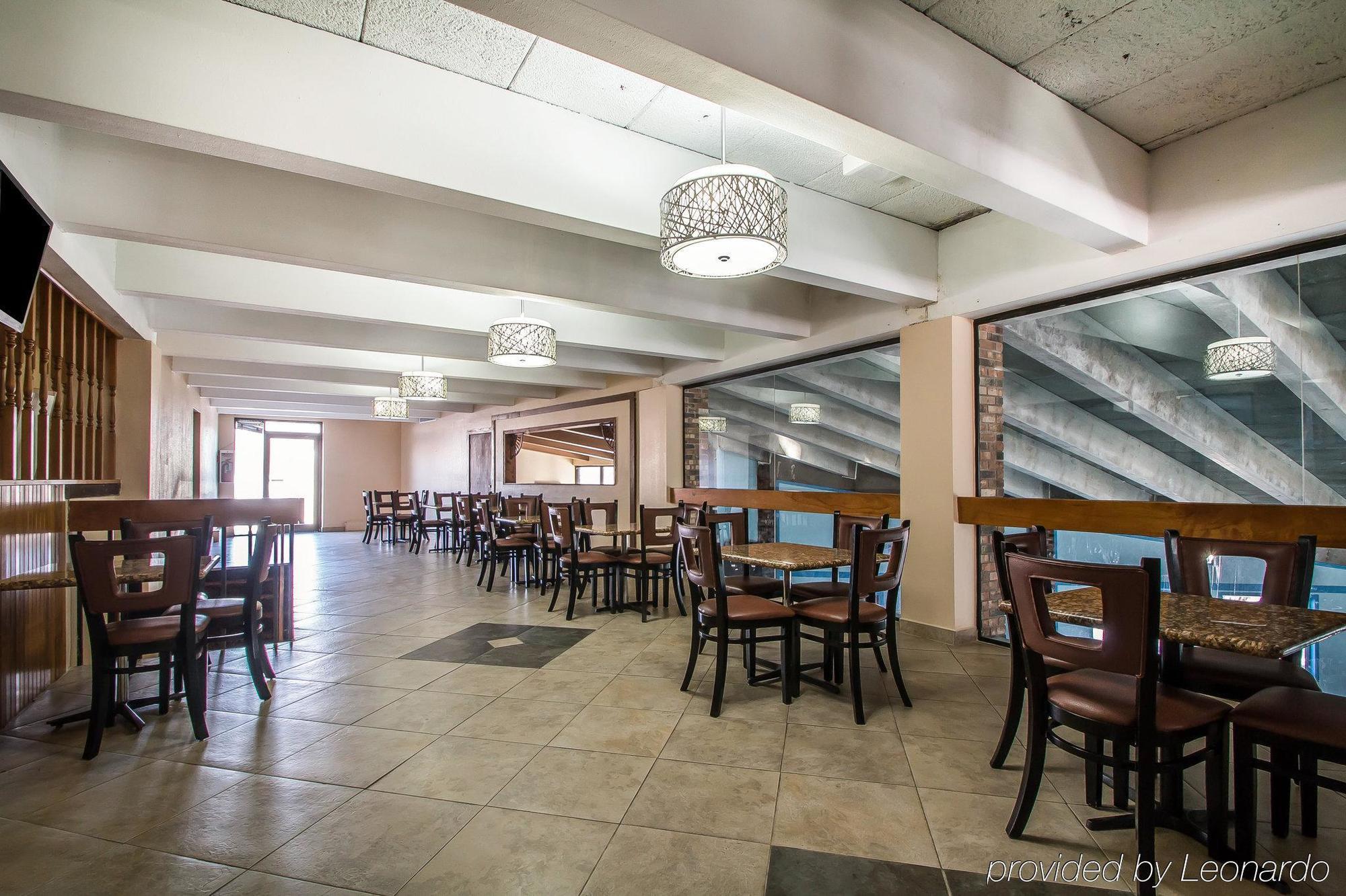 Quality Inn East Dubuque Zewnętrze zdjęcie