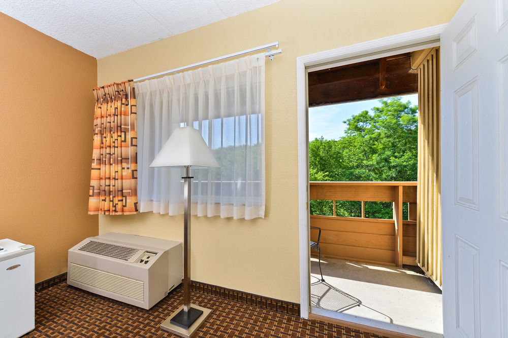 Quality Inn East Dubuque Zewnętrze zdjęcie