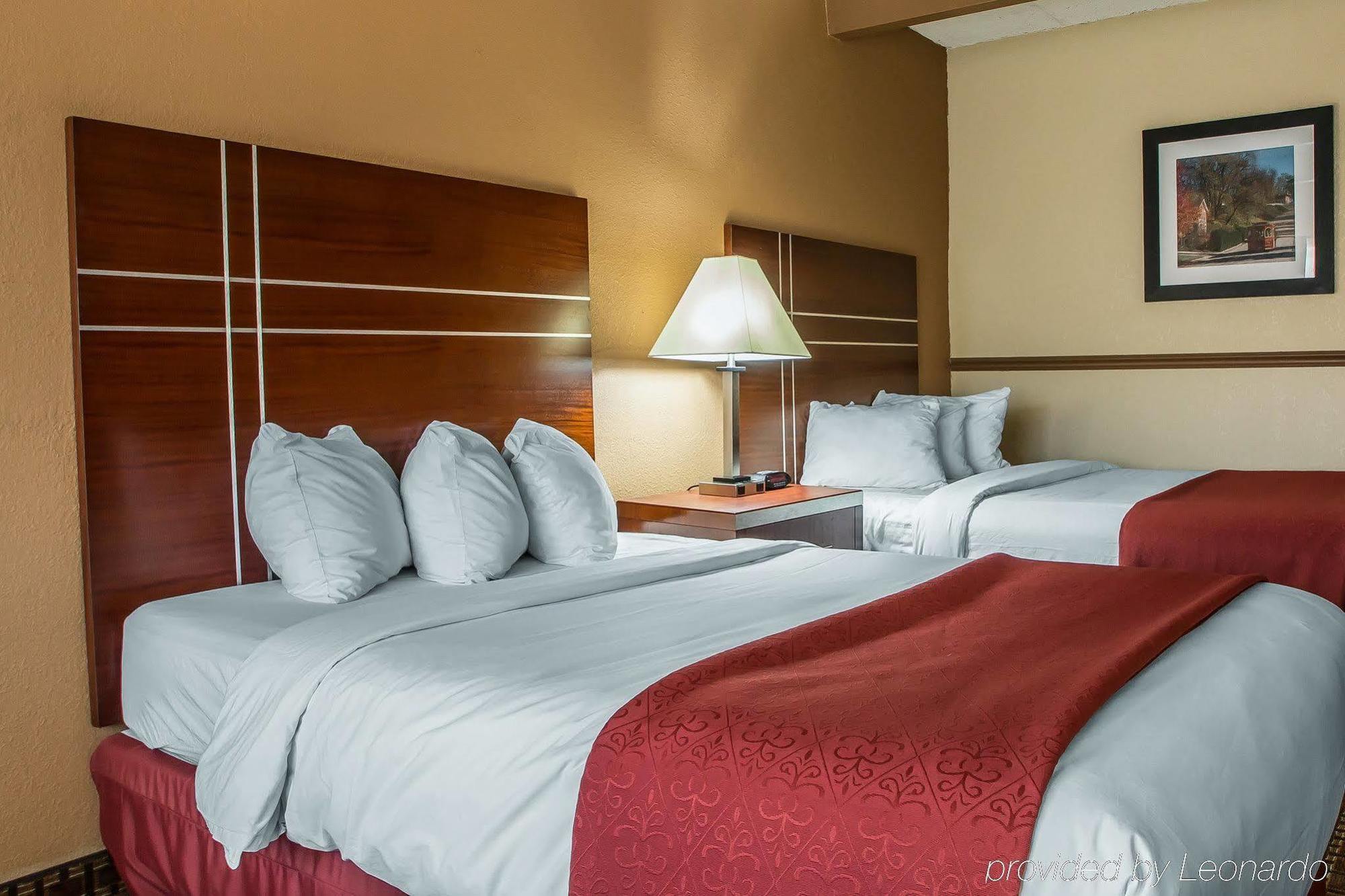 Quality Inn East Dubuque Zewnętrze zdjęcie